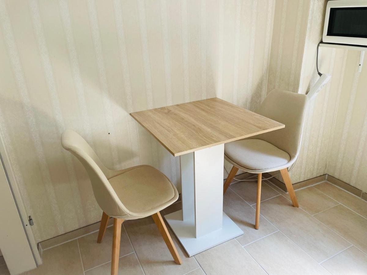 Privatunterkunft Mit Bad Und Kueche In Seenaehe Zulpich Ngoại thất bức ảnh